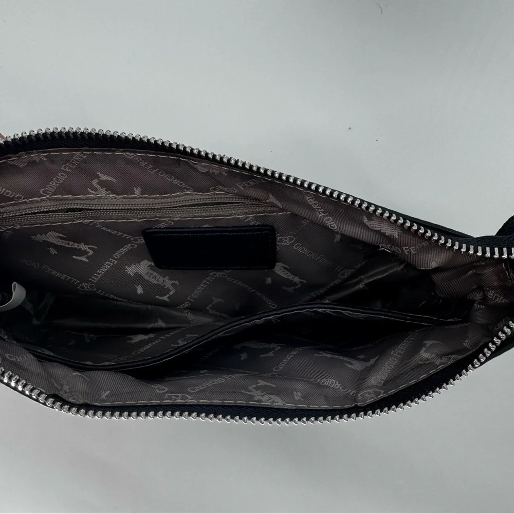 Giorgio Ferretti Black Leather Crossbody Bag Silver Chain Strap Pebbled Finish
